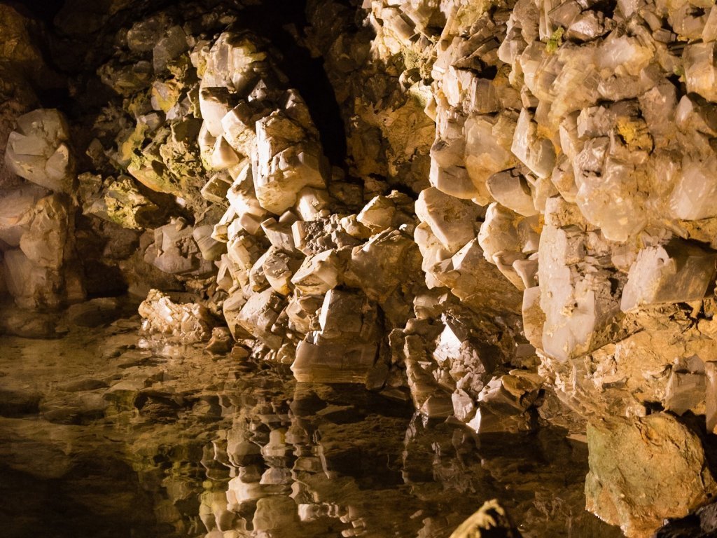 Naturerlebnis in der Kristallhöhle in Oberriet